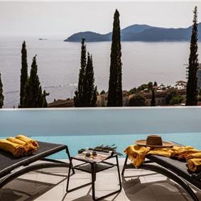5-Bedroom Luxury Sea-View Villa with Infinity Pool near Dubrovnik – Sleeps 10